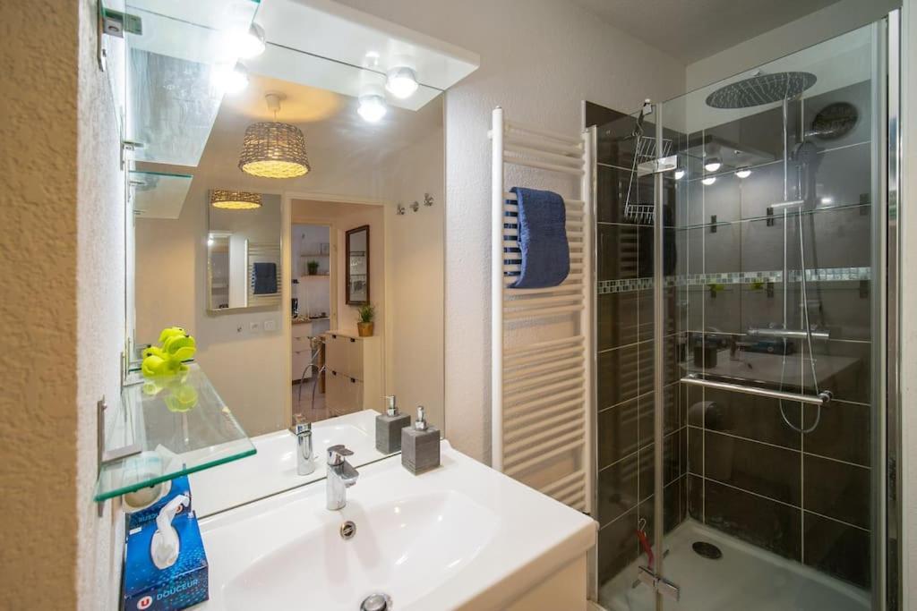 Fully Equipped Apartment With Terrace Sleeps 4 Marseille Exteriér fotografie